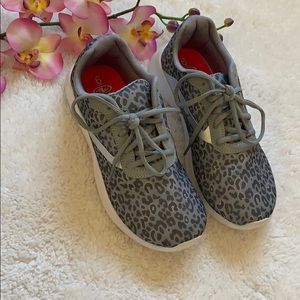 Woman’s Gray Leopard Print Athletic Works sneakers